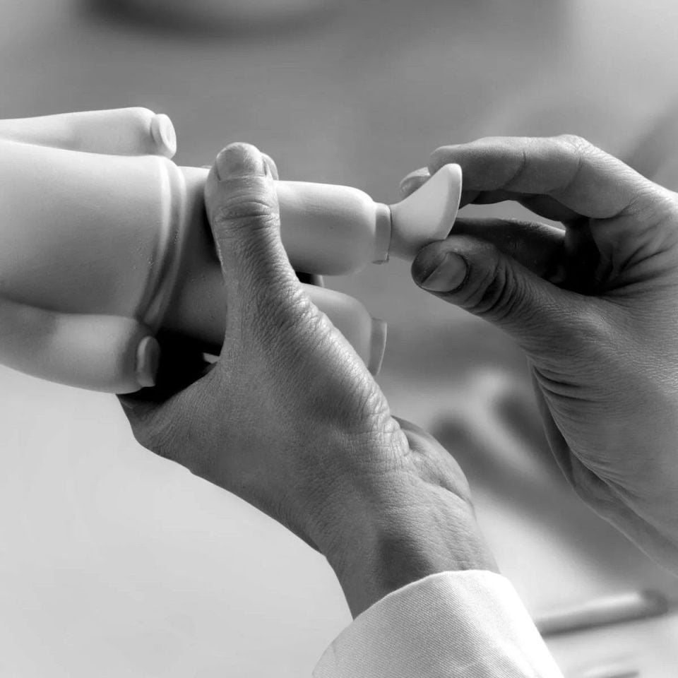 THE WHITE GUEST FIGURINE – SMALL