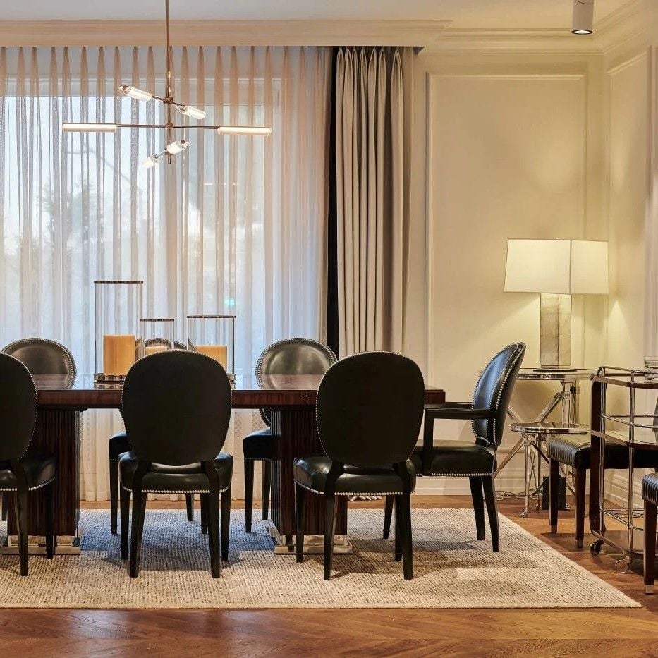 ELLIS TABLE LAMP