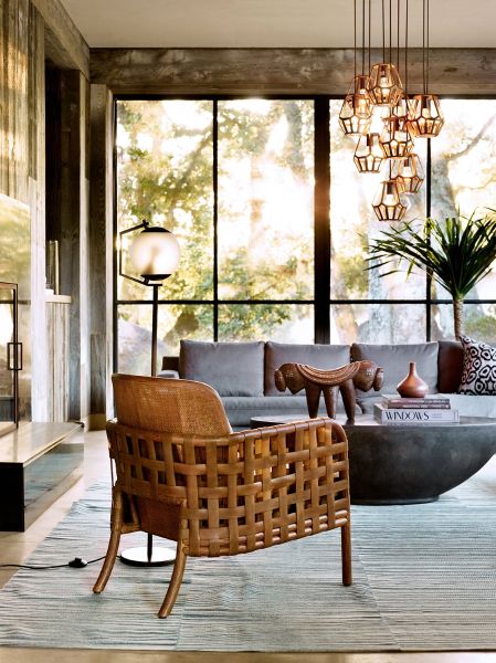 STATUETTE FLOOR LAMP