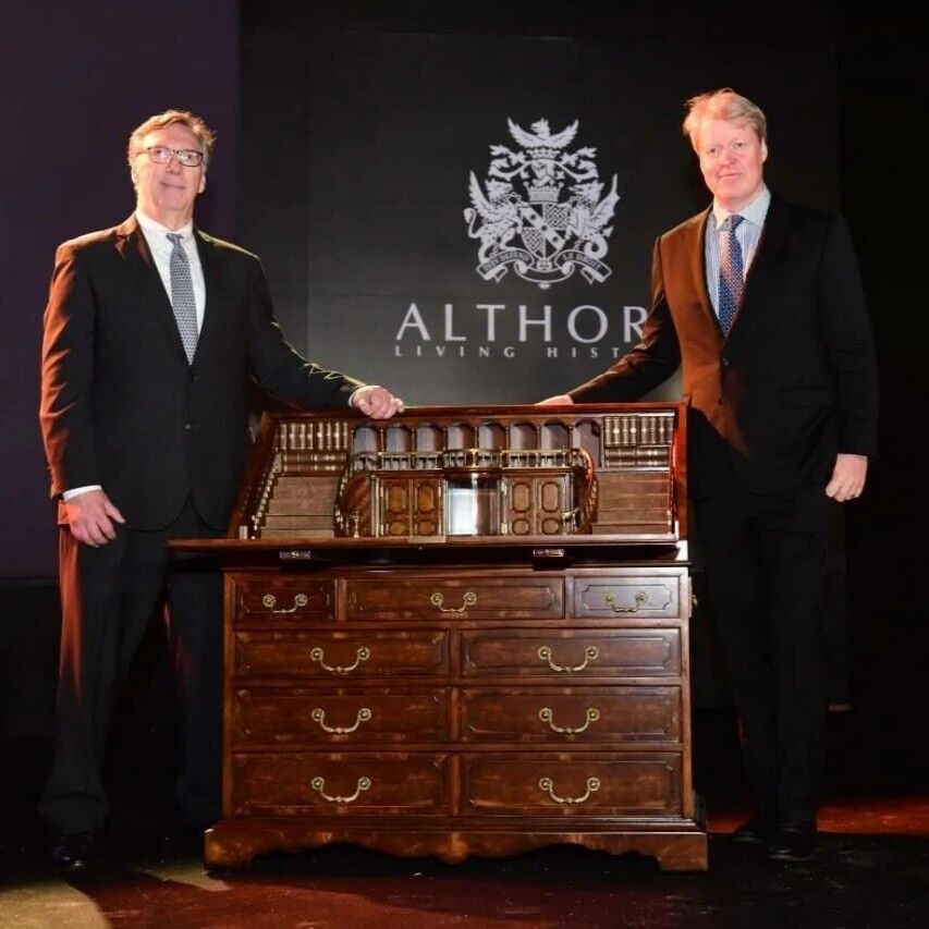 THE GRAND STAIRCASE FALL FRONT DESK