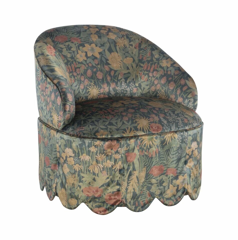 QUEEN DOROTHY SWIVEL CHAIR