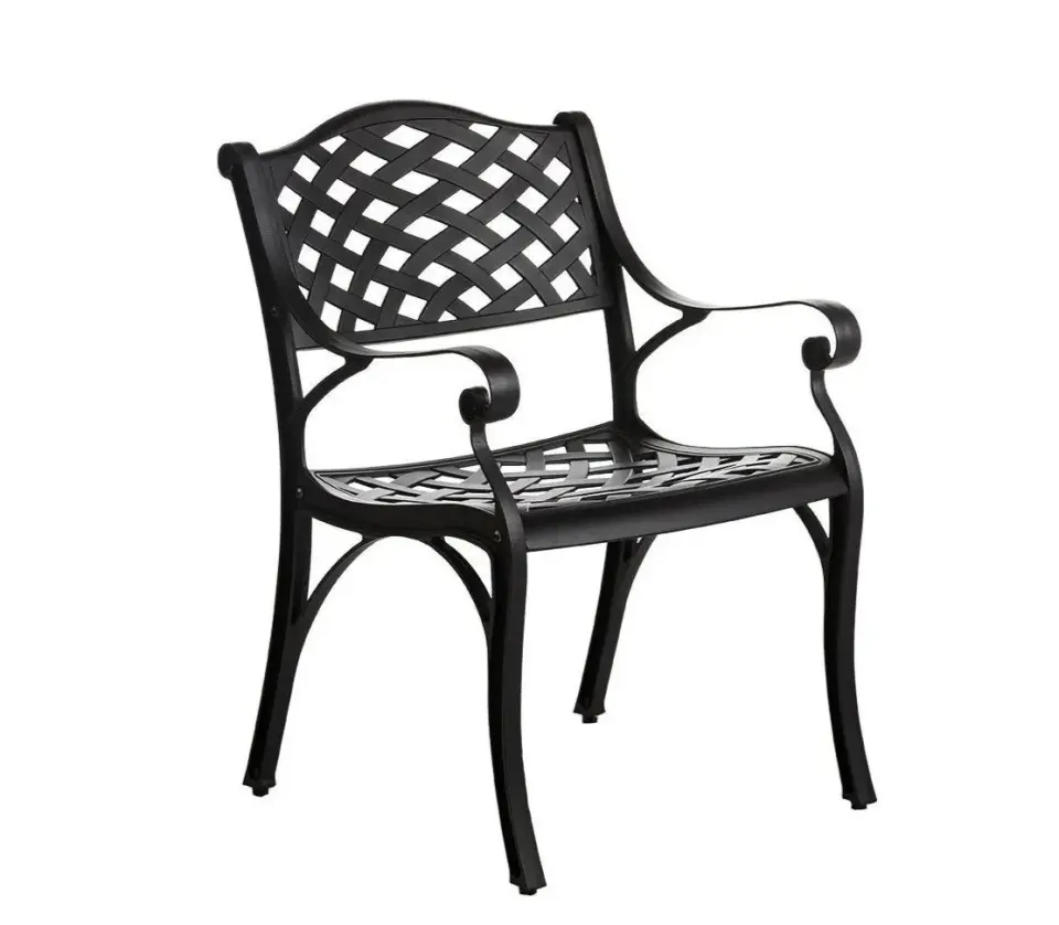 CHAIR WITH ARMS