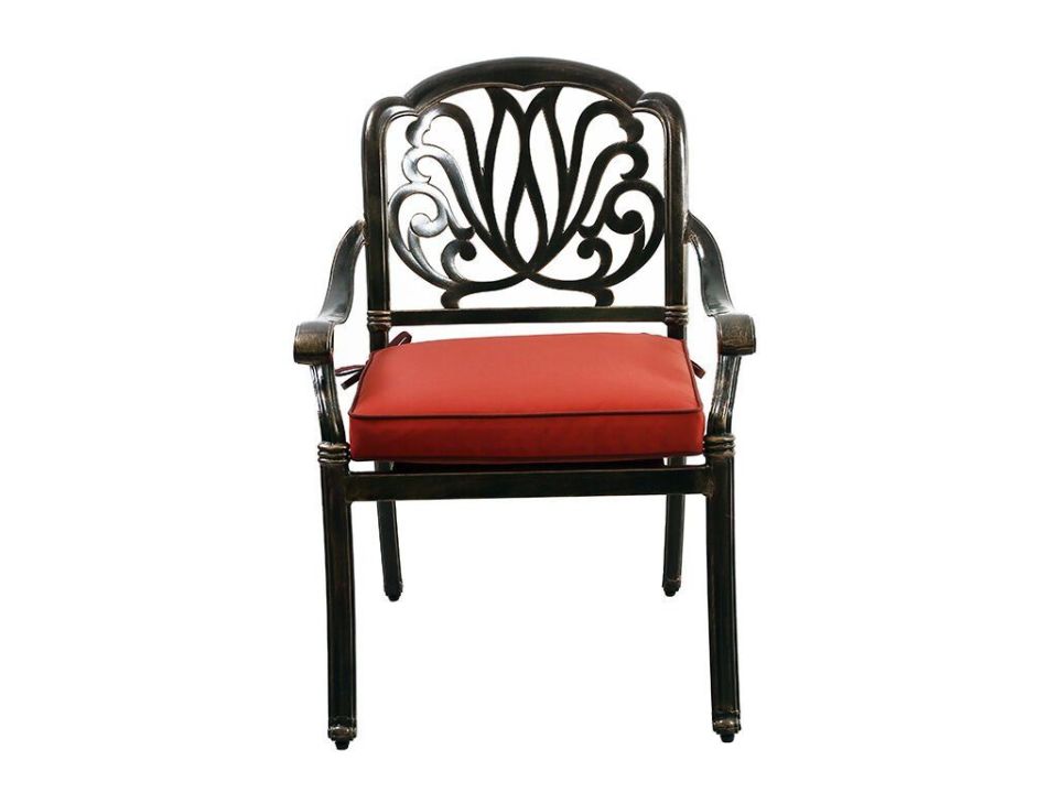CHAIR WITH ARMS