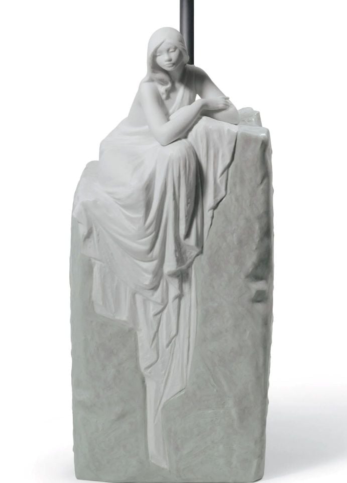 MEDITATING WOMAN I TABLE LAMP