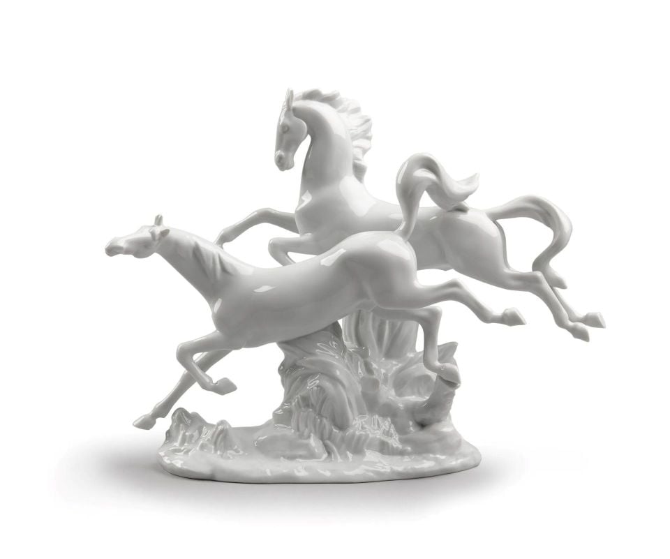 HORSES GALLOPING