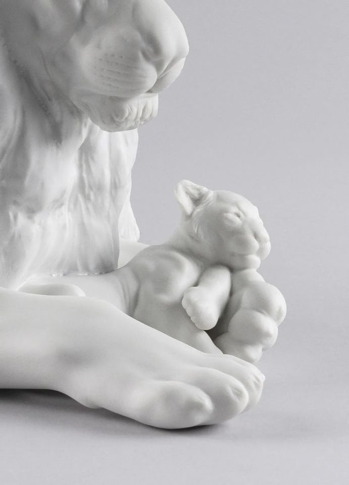 ASLAN VE YAVRUSU