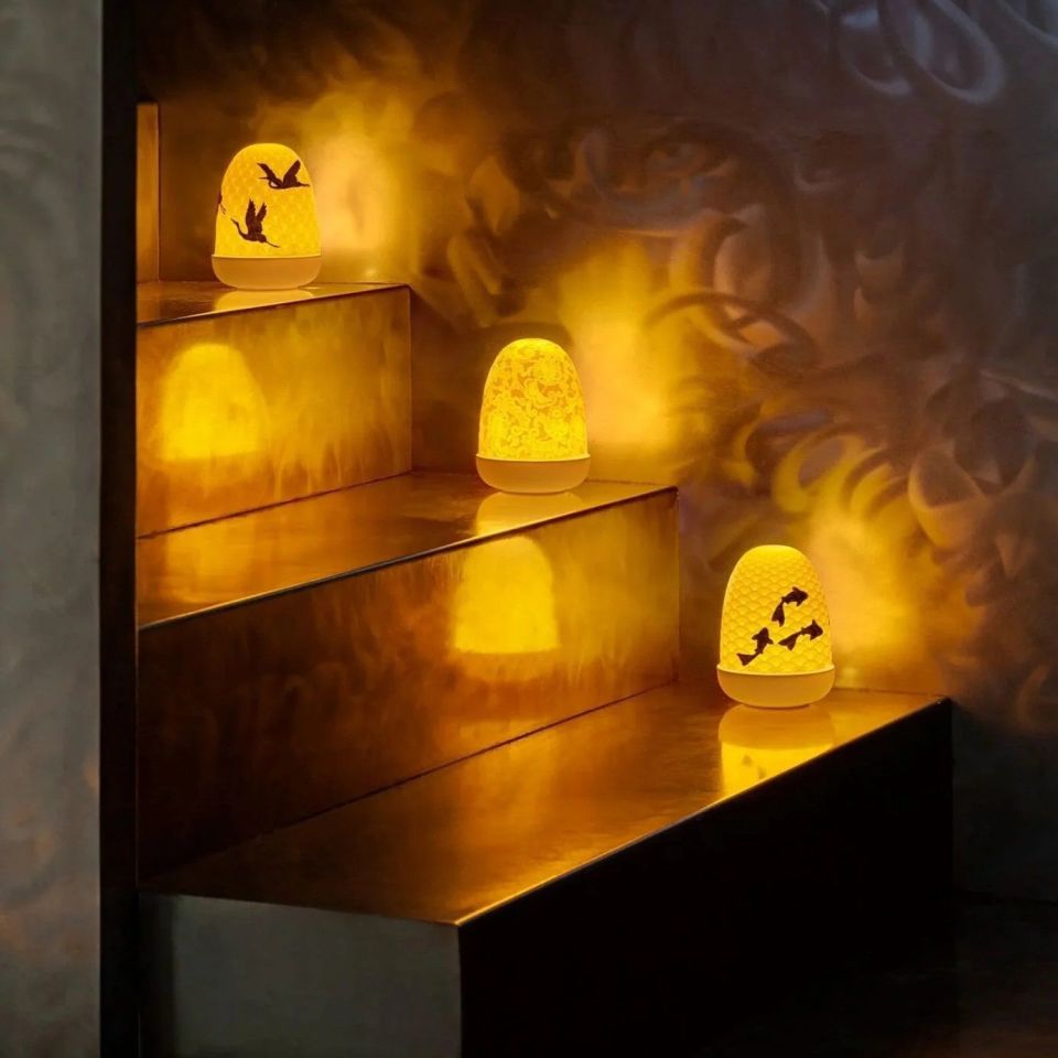 CRANES DOME TABLE LAMP