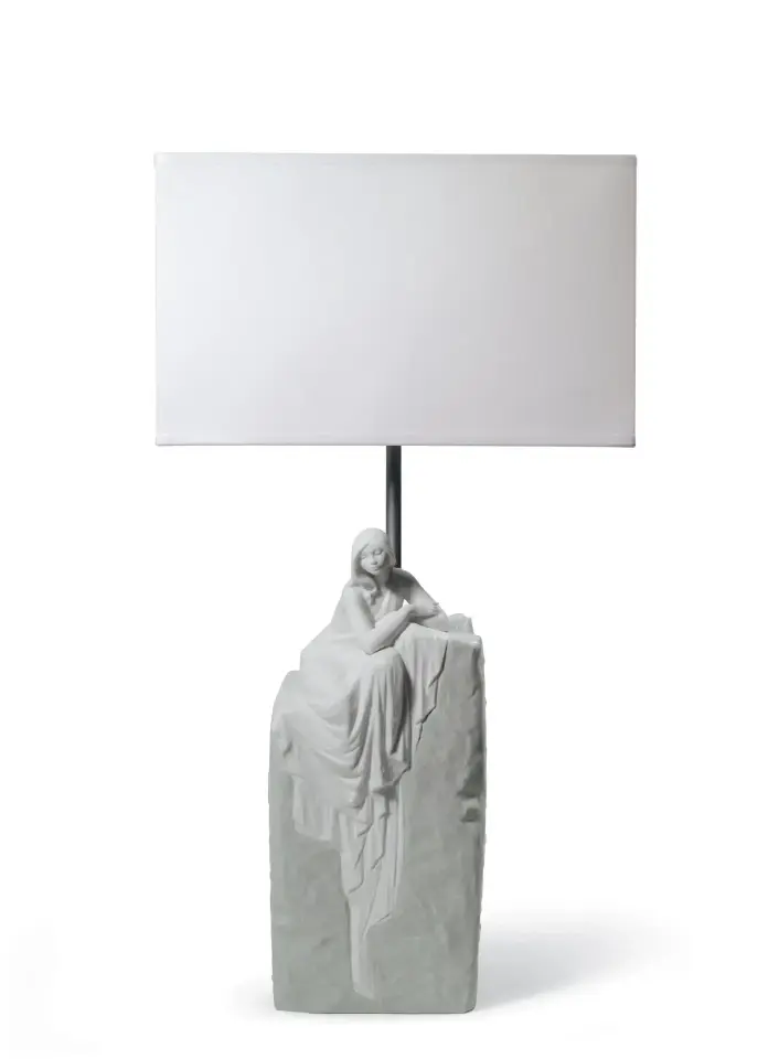MEDITATING WOMAN LAMP I