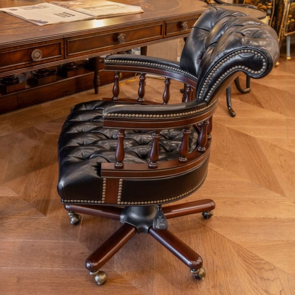 BIBURY CAPTIAN'S CHAIR