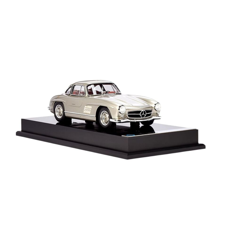 1955 MERCEDES-BENZ 300 SL “GULLWING” COUPE