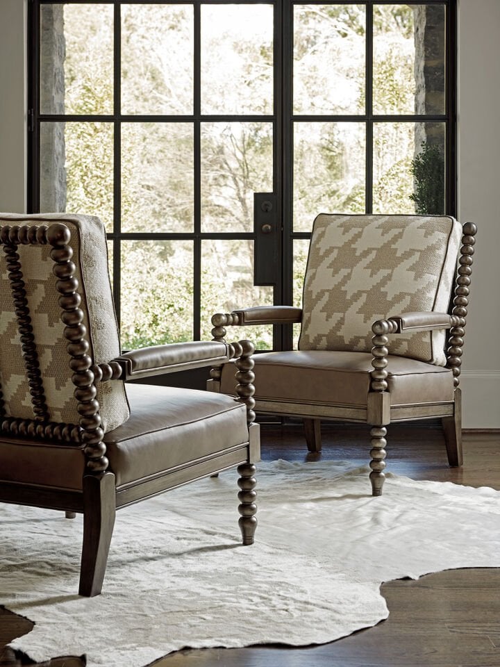 MAARTEN LEATHER CHAIR