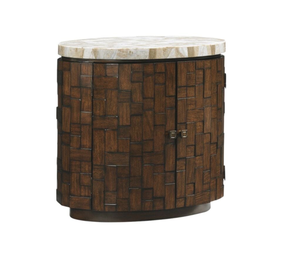 BANYAN OVAL ACCENT TABLE
