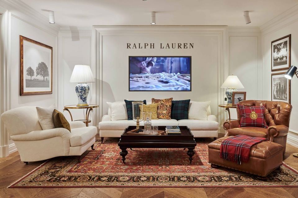 HEIRESS GUERIDON END TABLE