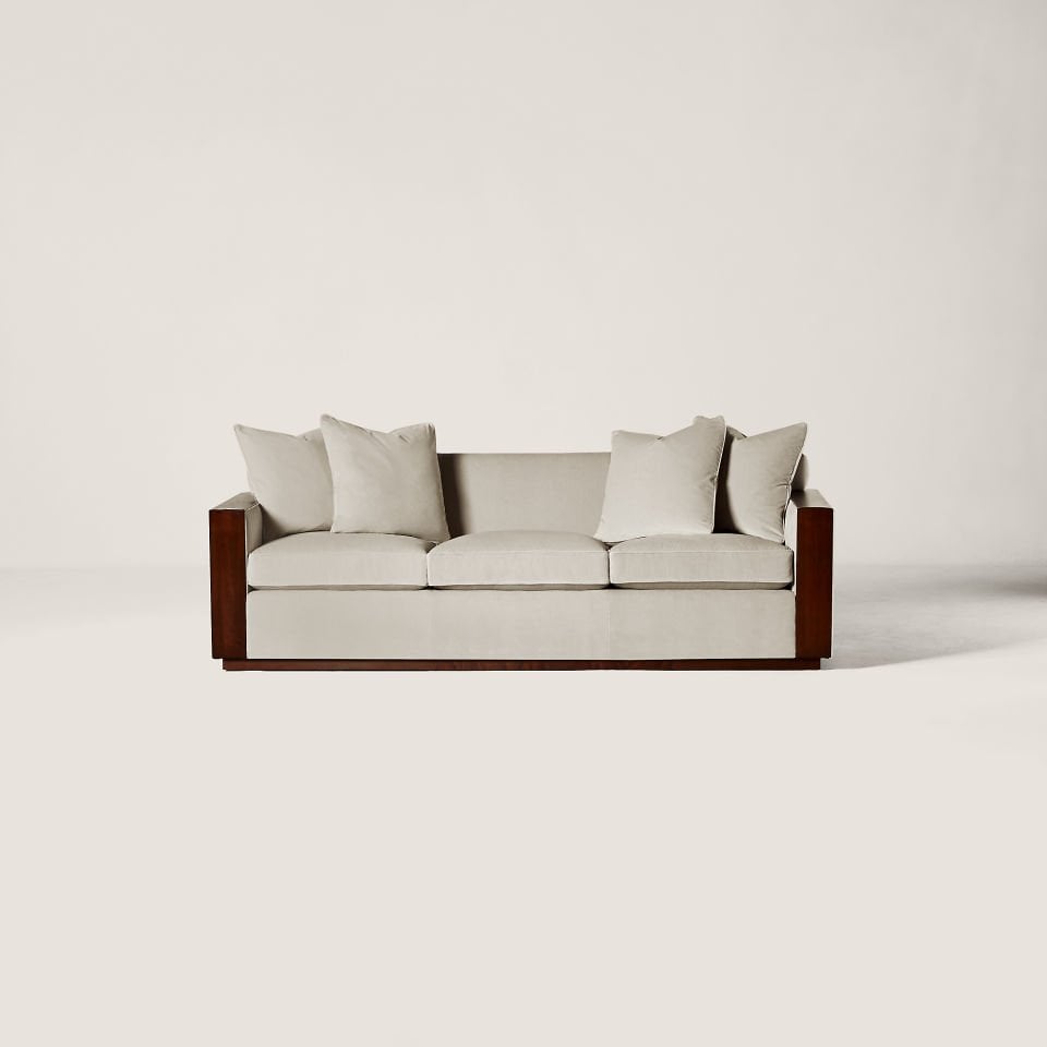 MODERN METROPOLIS SOFA