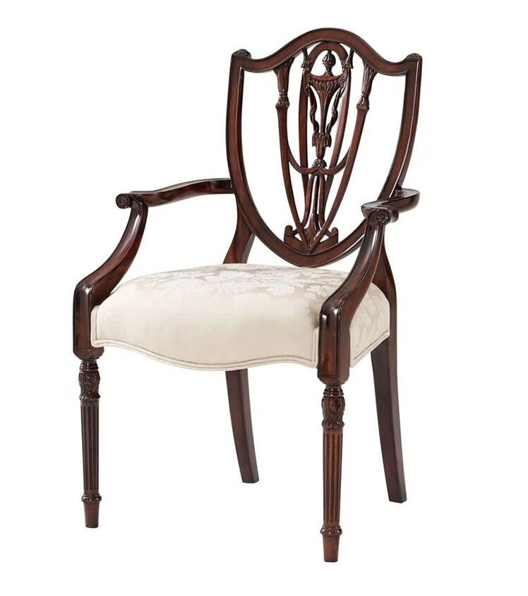 THE HIDDEN VASE ARMCHAIR