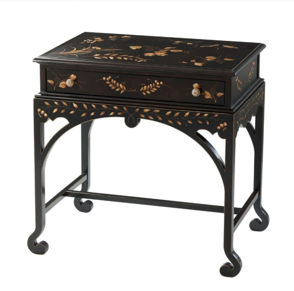 HAND PAINTED 18TH-CENTURY STYLE  SEHPA