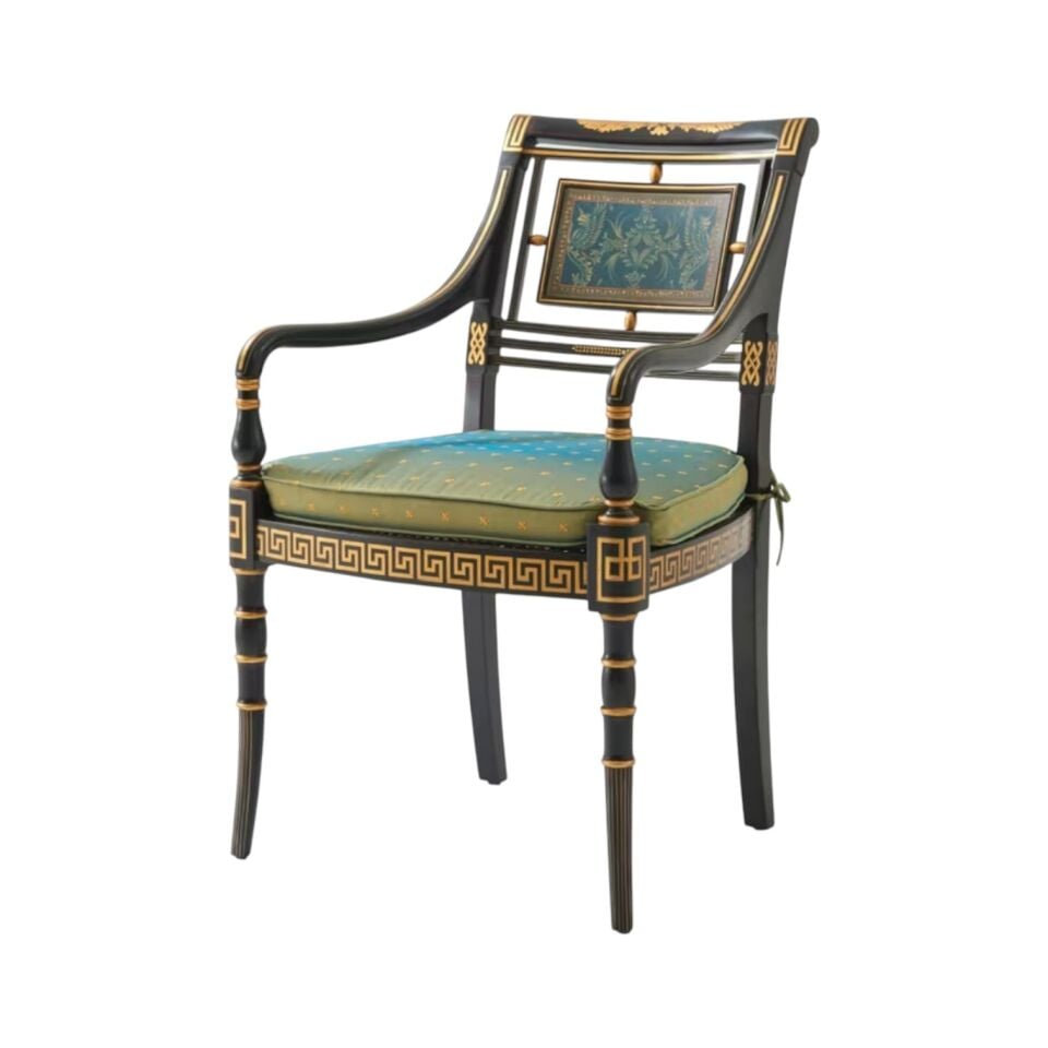 LAVINIA’S SANDALYE